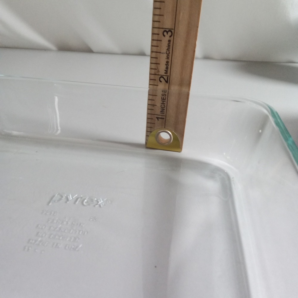 Pyrex 2210 Clear Glass Rectangular Baking Dish 2 Quart Made in USA - Picture 5 of 5